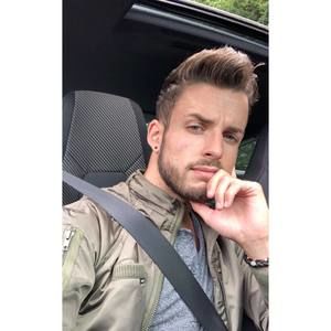 Meet your Posher, Donnie